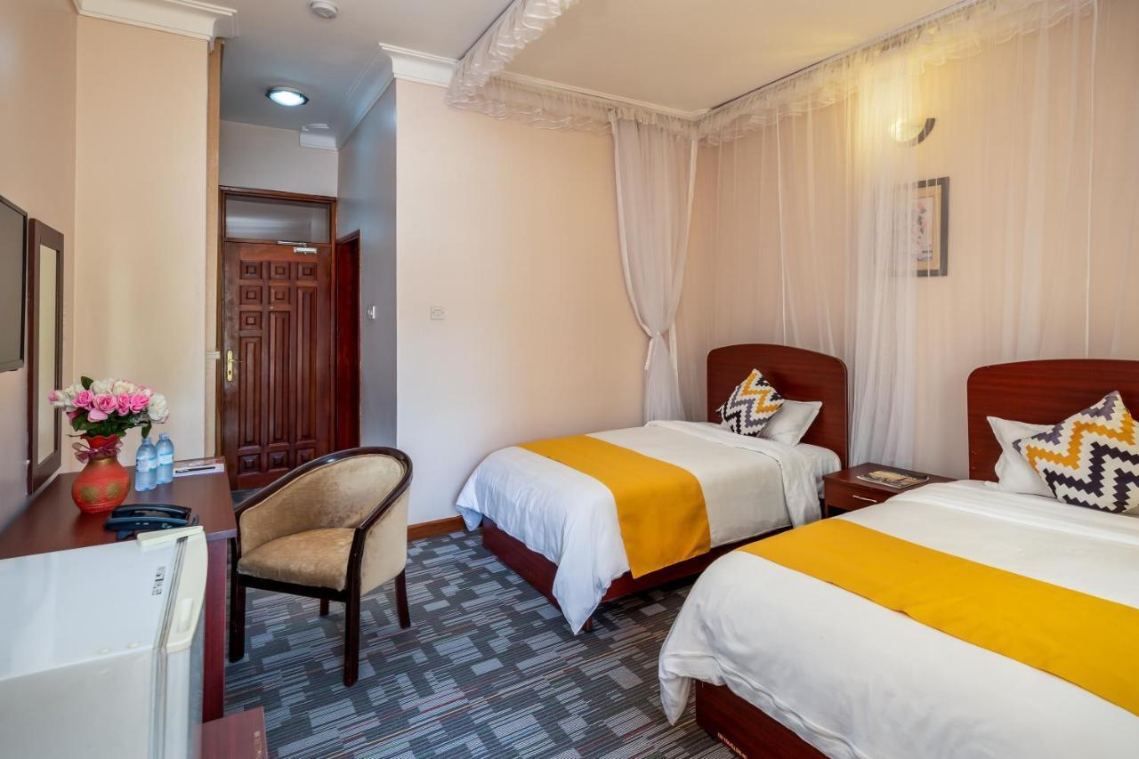 Entebbe Traveller's Hotel Eksteriør billede