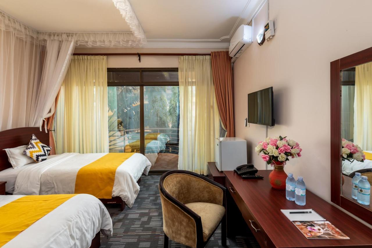 Entebbe Traveller's Hotel Eksteriør billede